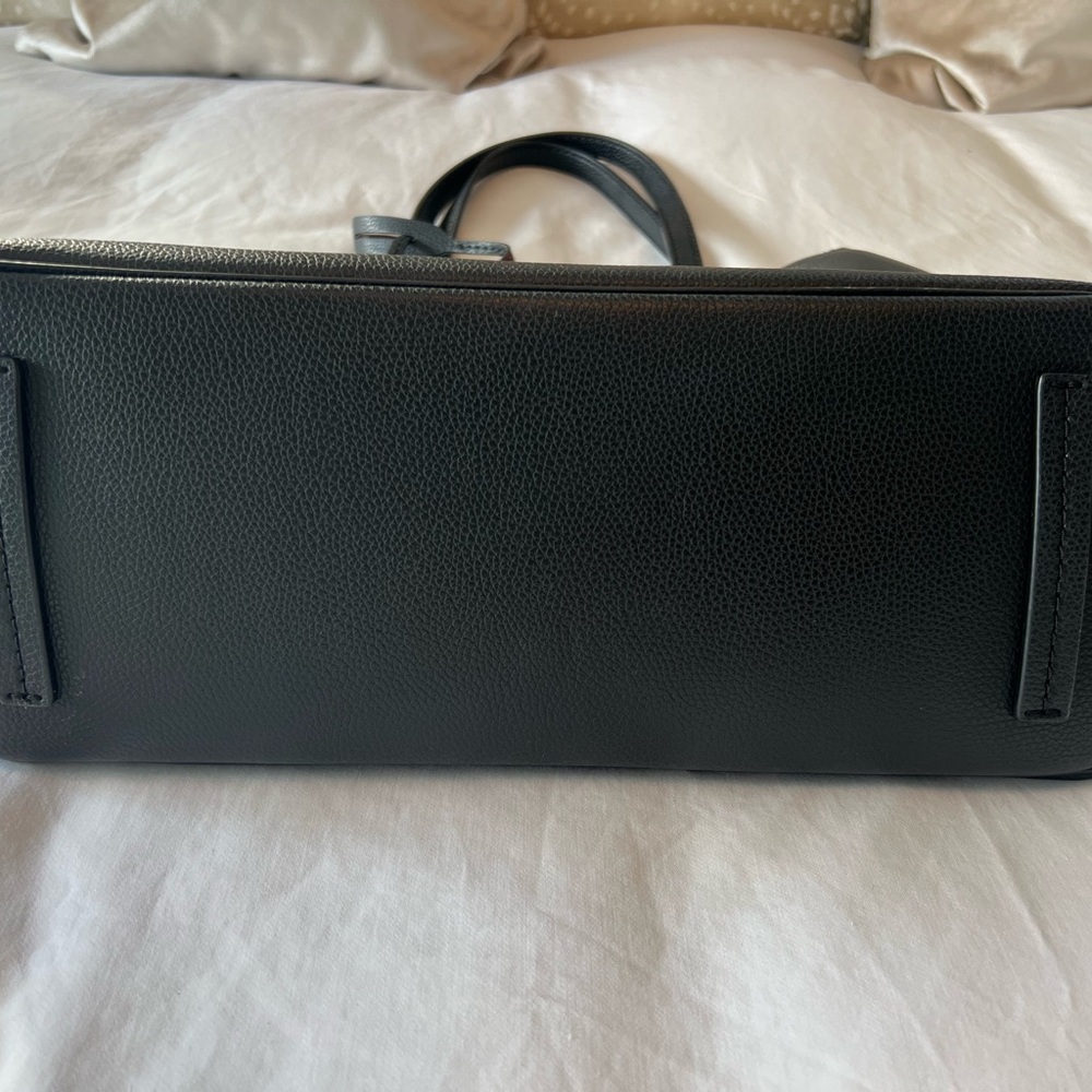 Marc Jacobs Black Pebbled Leather Tote with Gold Hardware - Picture 3 of 13